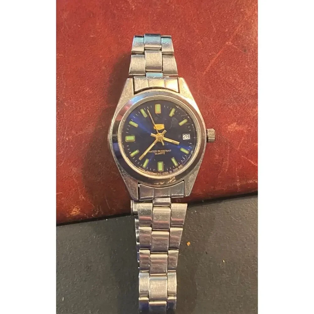 Women's 28mm Silver Tone 